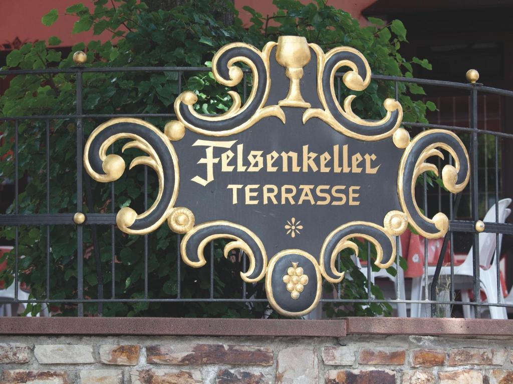 Hotel Felsenkeller Rüdesheim am Rhein Esterno foto