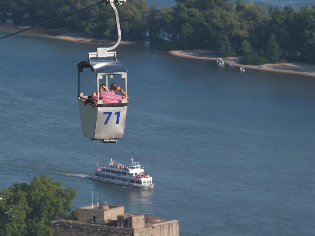 Hotel Felsenkeller Rüdesheim am Rhein Esterno foto